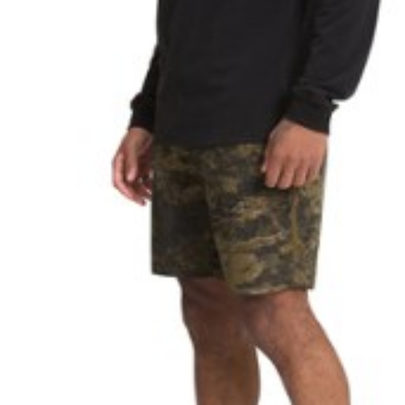 The North Face Rolling Sun Packable Shorts - Mountain Camo Print - Picture 2 of 7